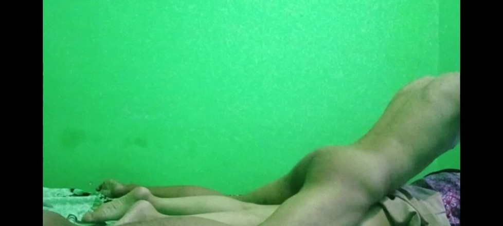 Famly sex: 狭い膣のせいで鼻部痛を抱えるヒジャブ学生