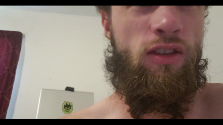 TalenJames: Pies y culo extendidos