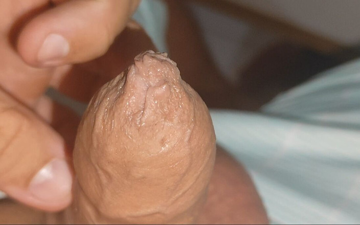 Straight Daddy Club: Velká uzdravená fimóza drží hlavu ptáka