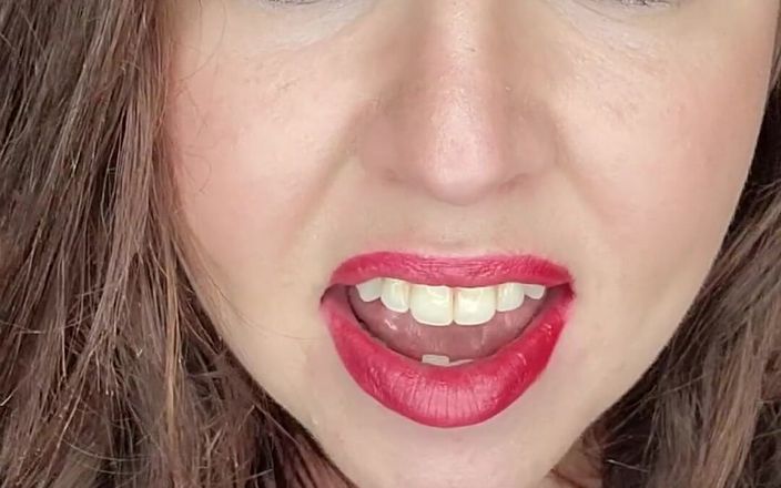 KinkyKatie: Quindi stavo totalmente per eliminare questo, ho cringe così duro...