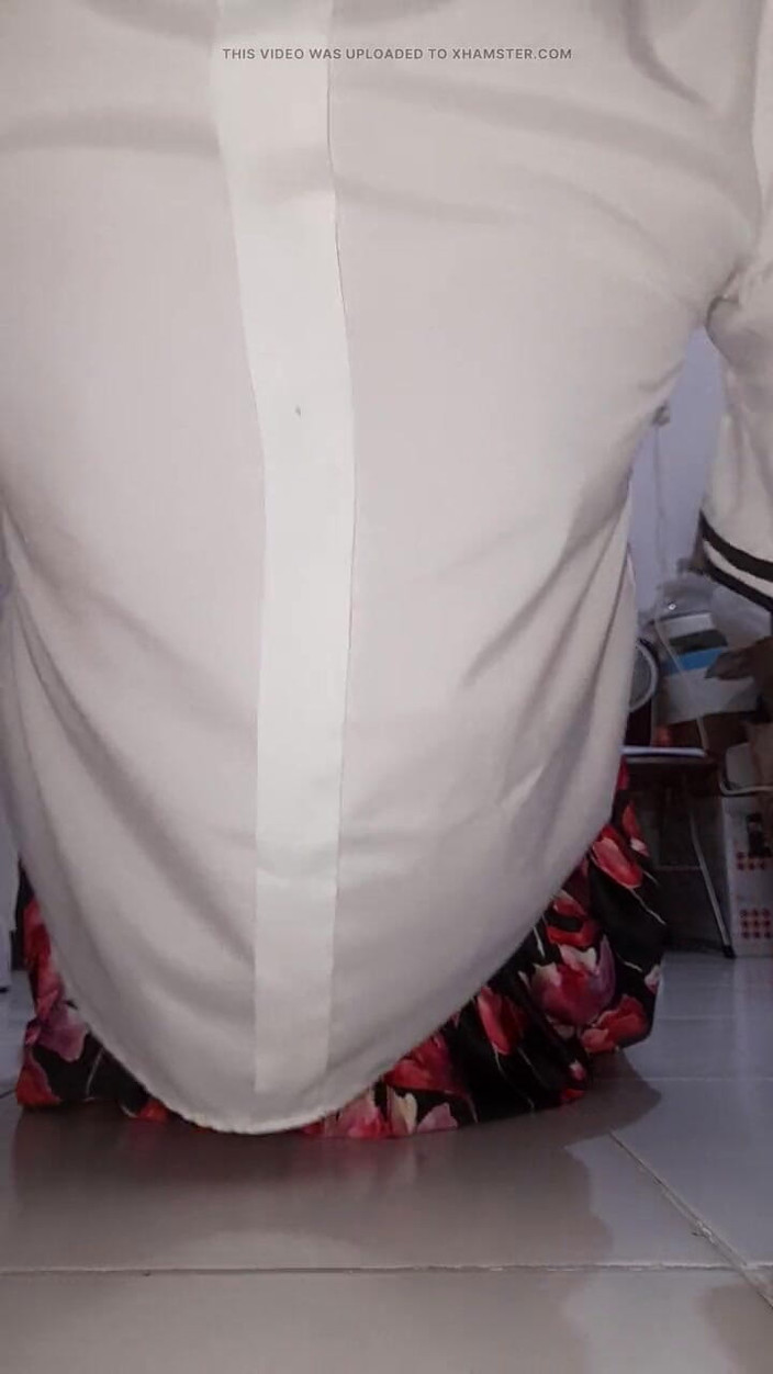 Naomisinka: Сперма в квіток атласна спідниця