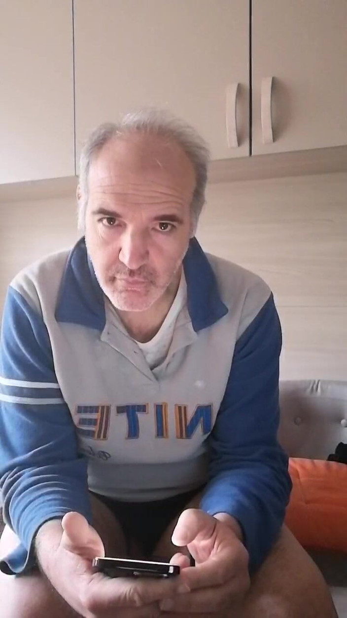 Setesesso7: 土曜日の朝、良い習慣として硬いチンポをオナニーする時間です 私は目が覚めるとすぐにオナニーします。