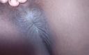 Super sexy ebony cuties: Strofino la mia figa pelosa gettata le mie mutande stupefacenti...