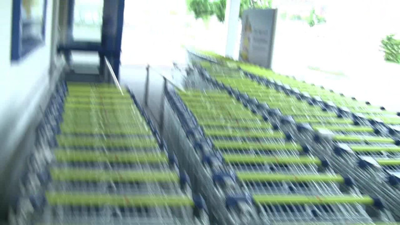 Party Jule: Frustration Fuck in Front of the Supermarket