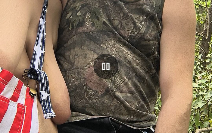 HerculesnVENUS: 在树林里的Redneck lapdance得到了这个大鸡巴红脖子支付了她的好钱