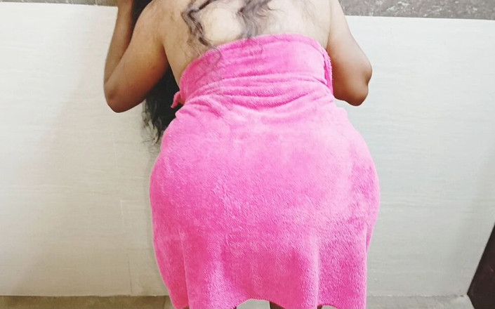 Telugu honey lips: Sesso indiano alla pecorina.telugu dice porcate.