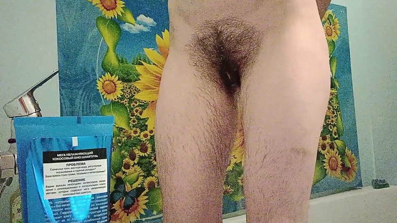 BW_Dolphin: साबुनी बालों वाली चूत और कूल्हे क्लोजअप। पेशाब.