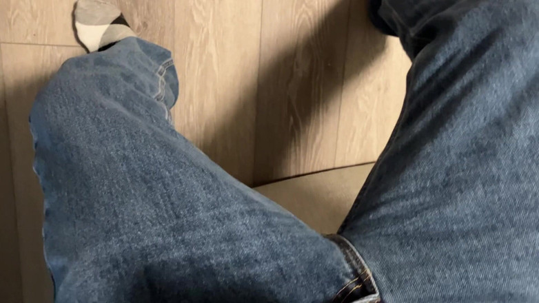 AlexaLeaks: Lắc và vuốt ve