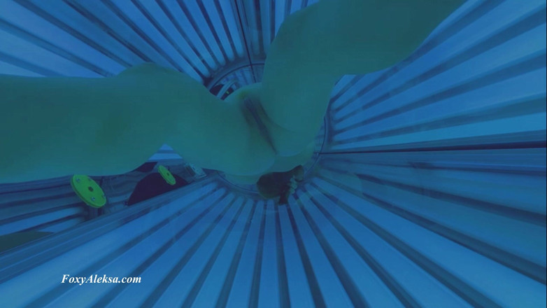 FoxyAleksa: Danza nascosta nel solarium