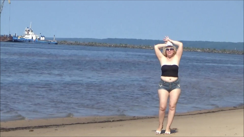 RedRoseRus: Culone in pantaloncini di jeans 4