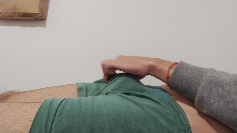 Ozono: Ozono在单人表演中自慰