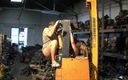 King Of Amateur: Doggystyle MILF by the Mechanic on Duty
