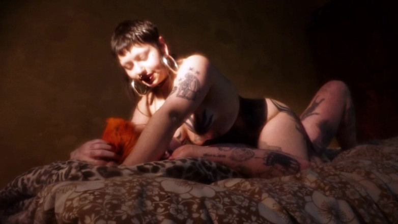 punkgoblin: Femdom Allows T-boy Sub to Top Her