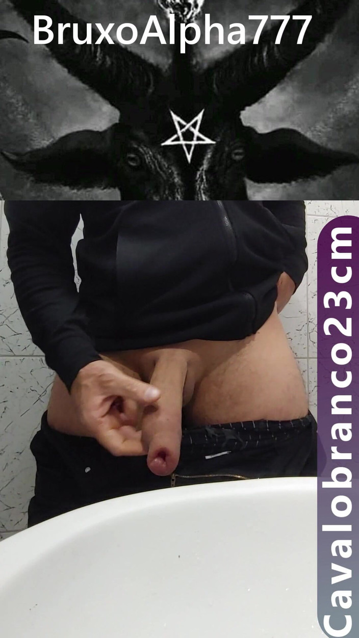 BruxoAlpha777: Pisciare e applaudire con un bastone