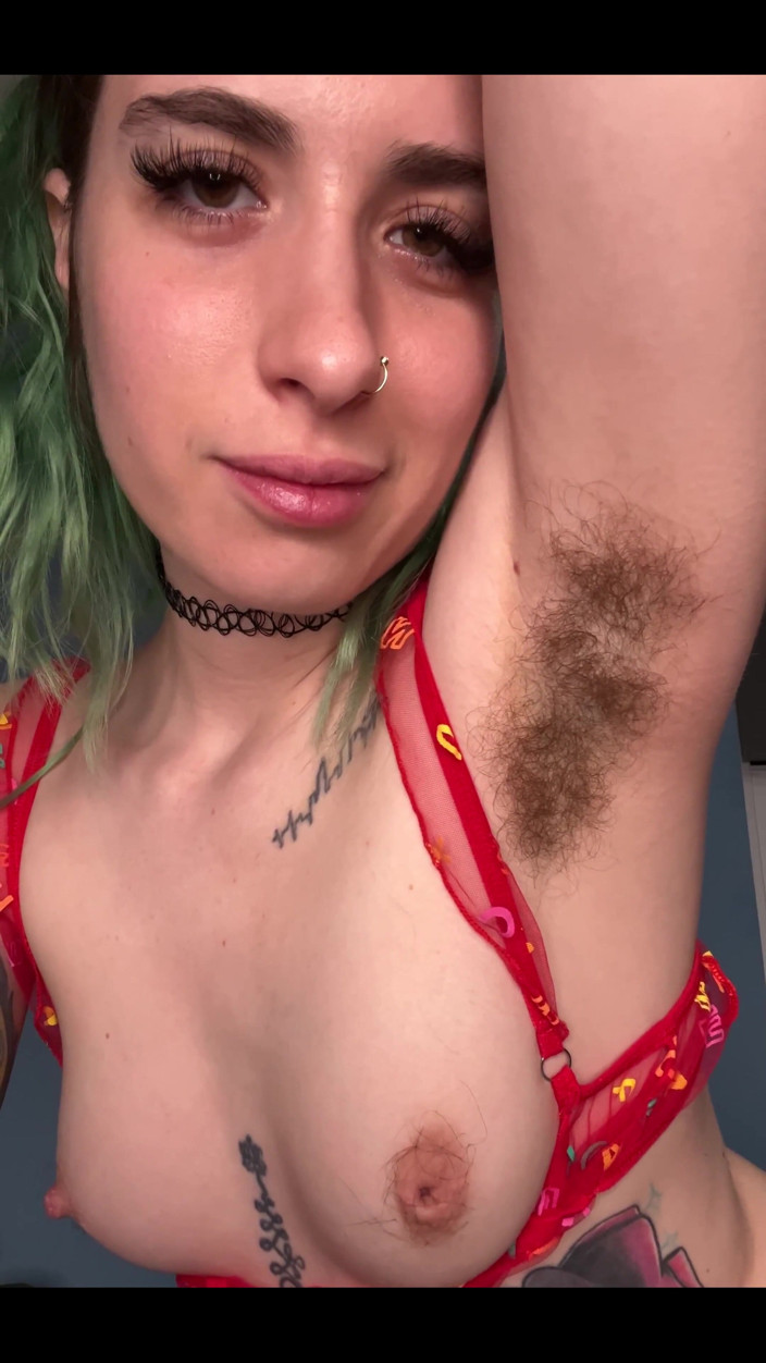 Pearlsage: Fosses puants et seins mous