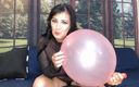 TLC 1992: Blowing up and Deflating Big Pink Balloon