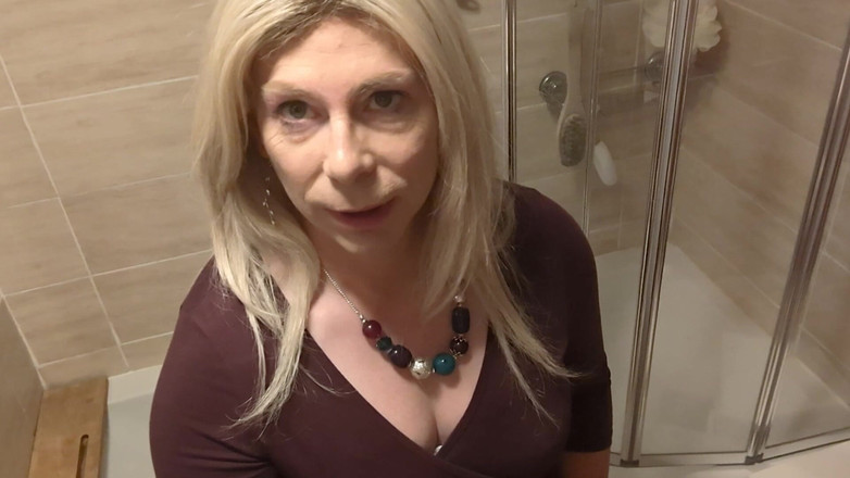 NikkiGee: En mycket stor kissa och lite av en wank
