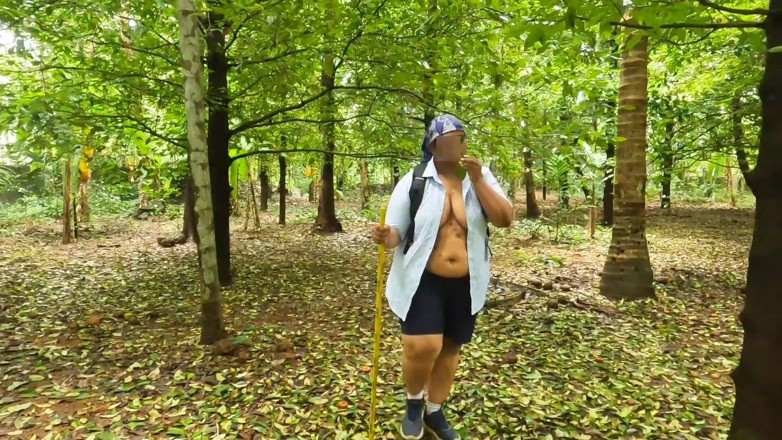 Anne Ipe: Casual Nude Walking, Chubby Girl Walking Completely Naked in the...
