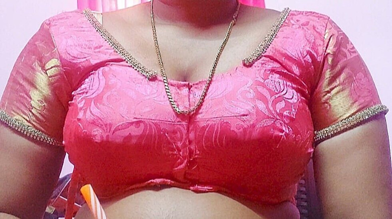 Desi Mohini: Saya Berkongsi Katil Dengan Ibu Tiri Kawan