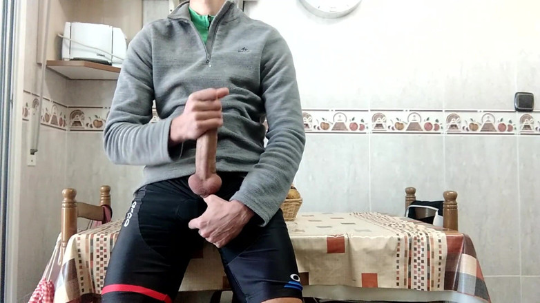 Elvissc: Fitness Guy in Fishnet Makes His Big Hard Cock Cum...