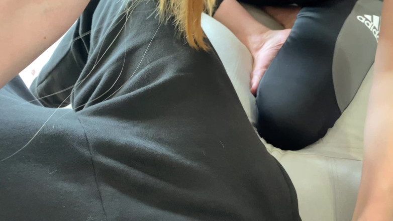 CumInMyMouthBaby: Macocha mojego przyjaciela wabiła mnie do swojego miejsca i zerżnęła -...
