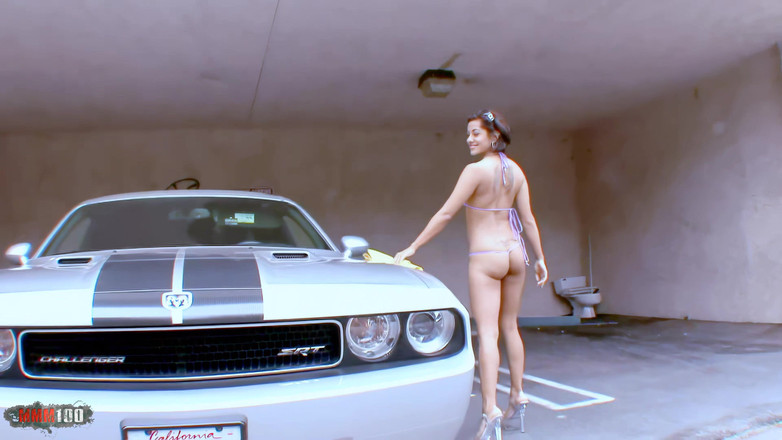 Porn-World: Ванесса Леон: Ванесса Леон, шипляча і хардкорна дія під час розкішної їзди