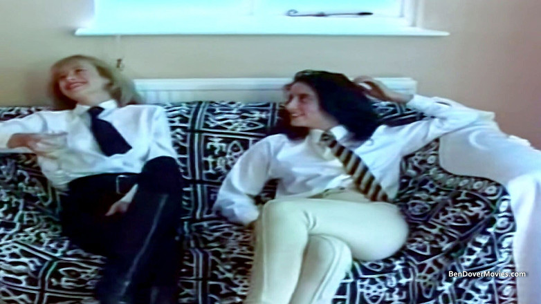 Ben Dover Movies: 英语课：Lucy和Nicky Lewis