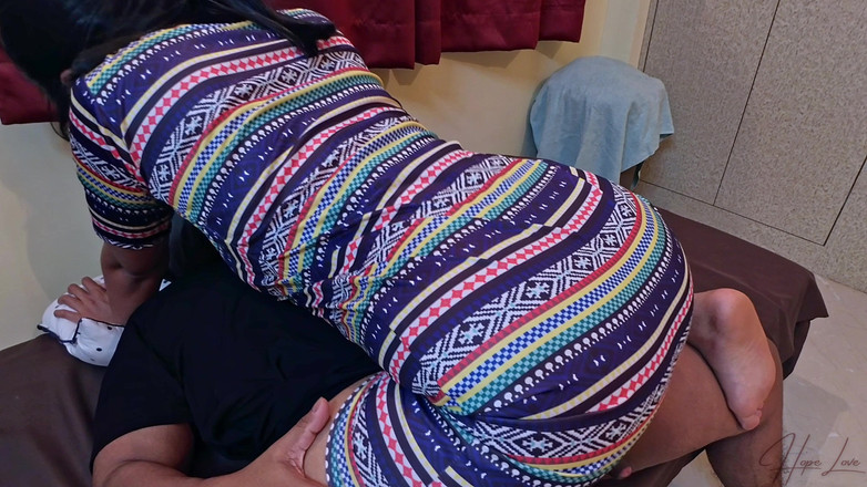 Hope Love: Je chevauche la grosse bite noire de mon demi-frère pendant...