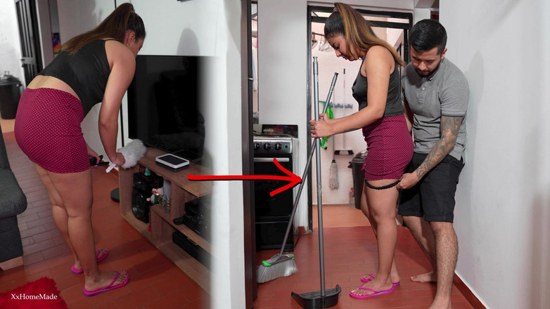 XxHomeMade: メイドは、仕事の初日にこんなことが起こるとは思っていませんでした