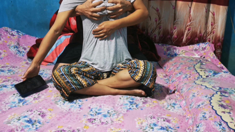 rhdhudhdhd: Bangla Никто дома бангладешский бойфренд и подруга наслаждаются комнатой Bangla секс видео