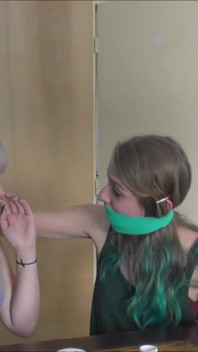 Luna Grey & Violet Haze - gag party HD
