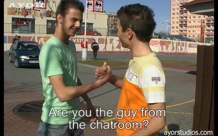 AYOR studios: Come si trasforma una chat casuale in una scopata di...