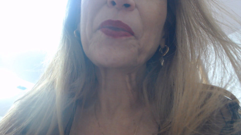 Melissa Johnson: Baisers, Crachats, Assis Sur Ton Visage