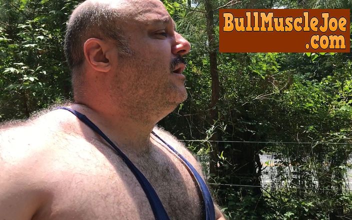 BullMuscleJoe: BullMuscleJoe&amp;#039;s Dreamy Jogger