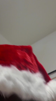 Mrs Clause and Her Elves Have an Orgy