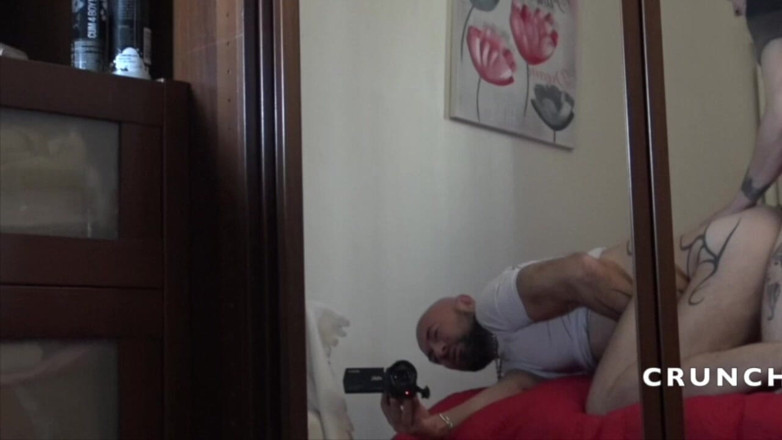 Fun bareback meeting in Barcelona: Young Straight Dude Sucking Big Dick
