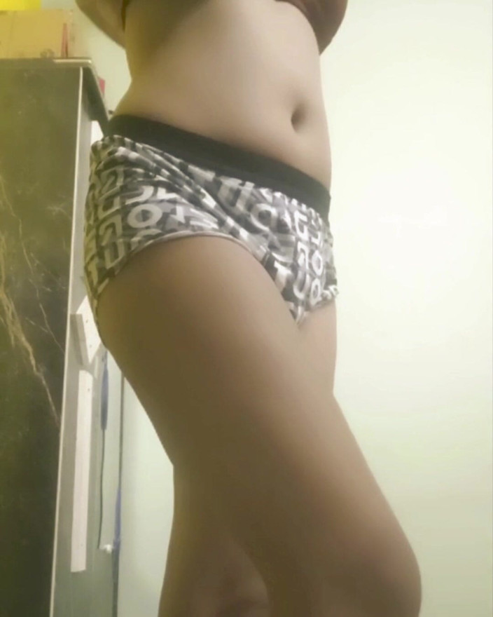Desi_Tease_Queen: Desi Bhabhi Tease