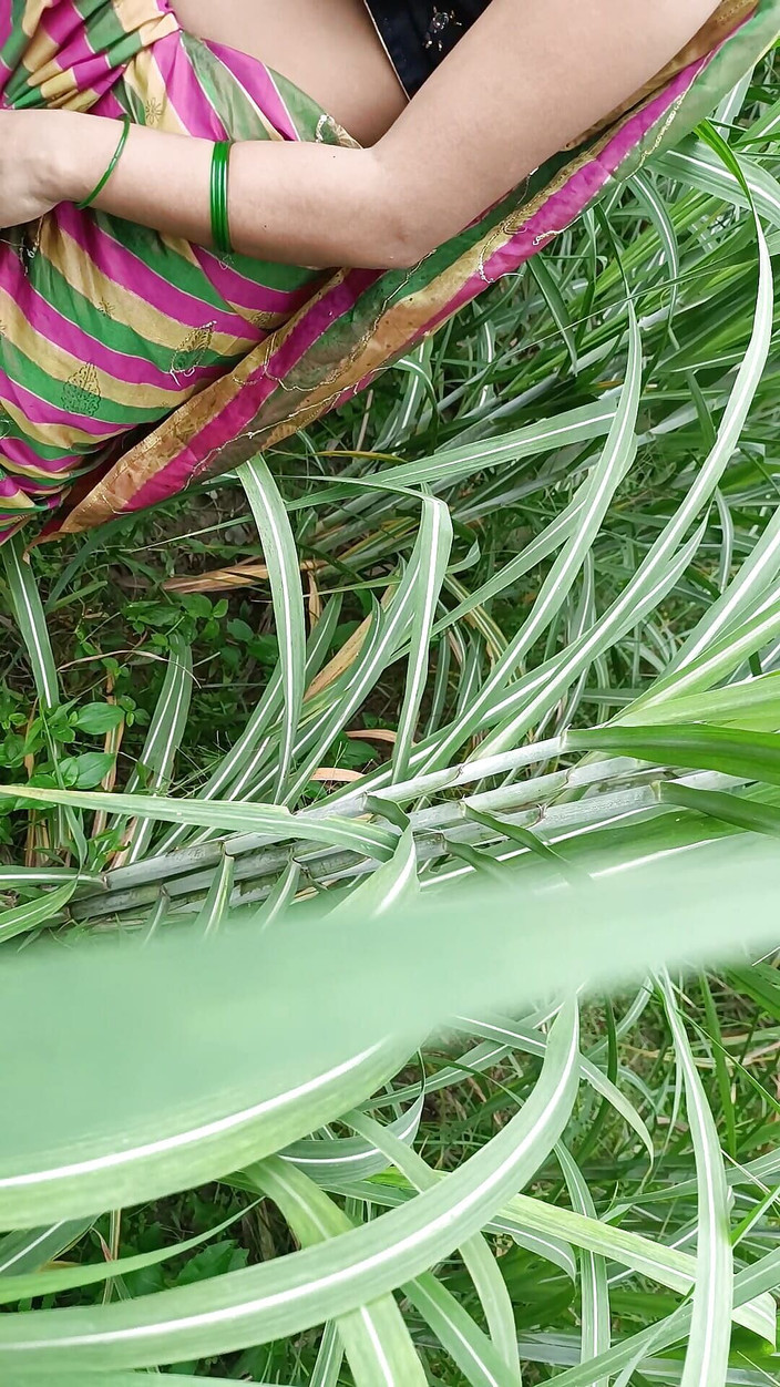 Asha Devi: 德西印度哥与姐夫在丛林中