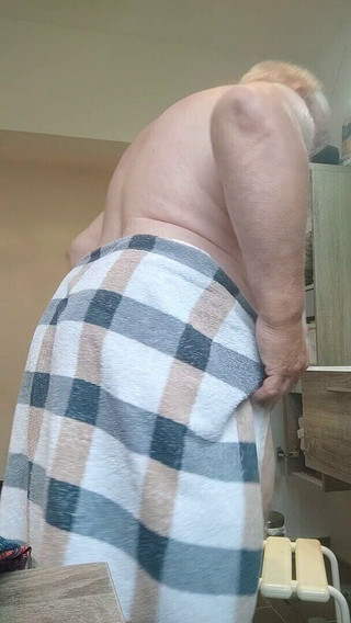 Karlchengeil: Догляд за тілом після душу