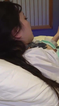 Suzu - Online Meetup No.129 a Beautiful, Slender Girl Who Lets You Cum Inside if You Have the Goods!