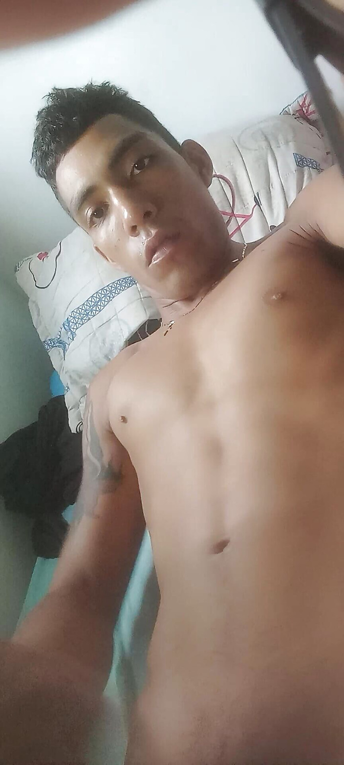 Colombiano: Militară latino foarte sexy, partea 2