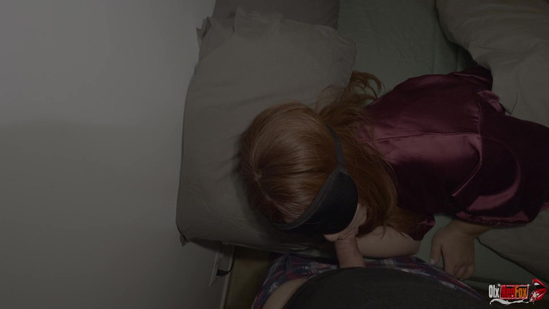 OlxRedFox: Sono venuto nella stanza della mia matrigna per scoparla in...