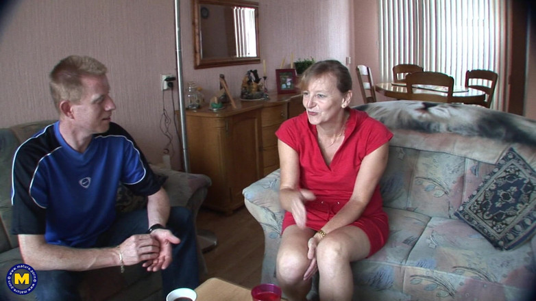 Mature NL: Lihat cewek itu ngajak dia ngentot kontol itu