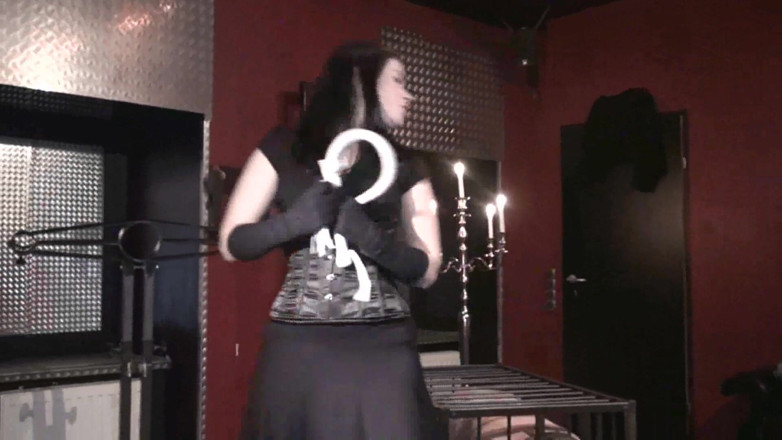 Femdom Austria: Freak show 4 (with Joschi)