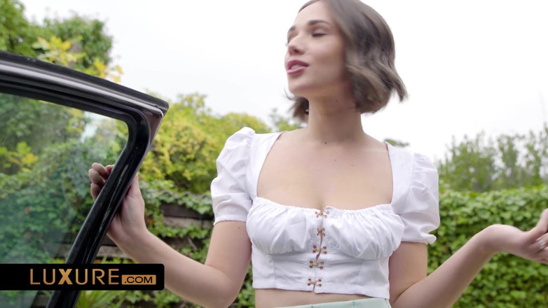 Luxure: Ginebra Bellucci and Eve Sweet's Sex Vacation
