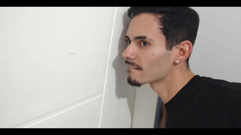 Kel Macettare: Kami tertangkap basah oleh teman suamiku!