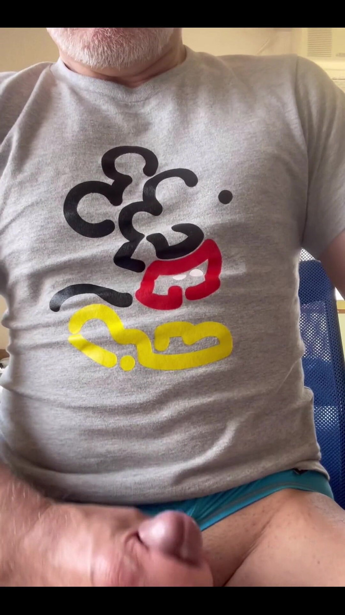 Japanese daddy: Masturbándome en ropa interior