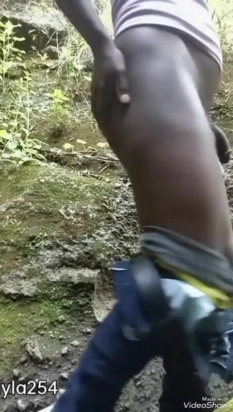 Sexyjayla254: Skoro mě přistihli, jak si venku honím, tak jsem šel domů,...