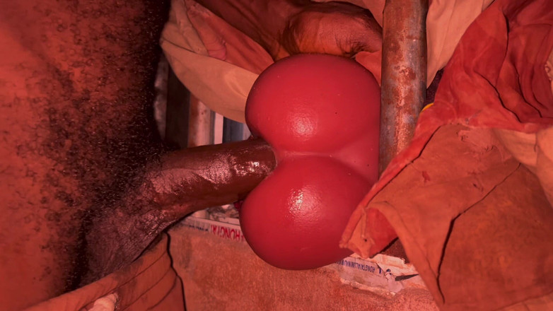 Bangcum8: Pantat besar menggetarkan semua batang untuk memancut suami