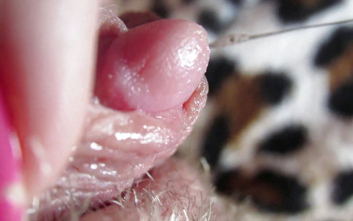 Cute Blonde 666: Extreme close up on my hard clit head